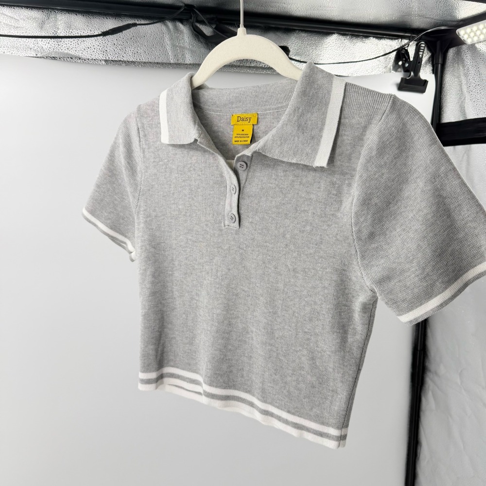 Daisy‎ Preppy Gray Knit Polo Shirt Short Sleeve Cropped Golf Tennis Medium
